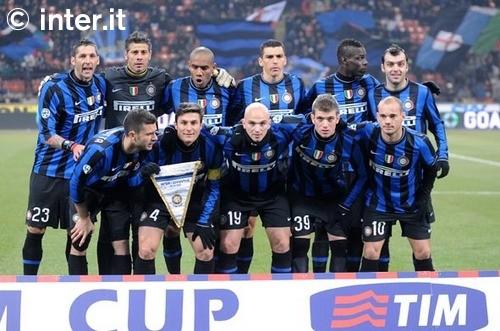 国米赛中年轻球员崛起，老将挣扎，球队面临转型与平衡挑战。