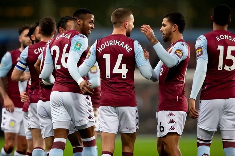 邓加：巴西球员和欧洲球员是不一样的，他们总想上场踢球