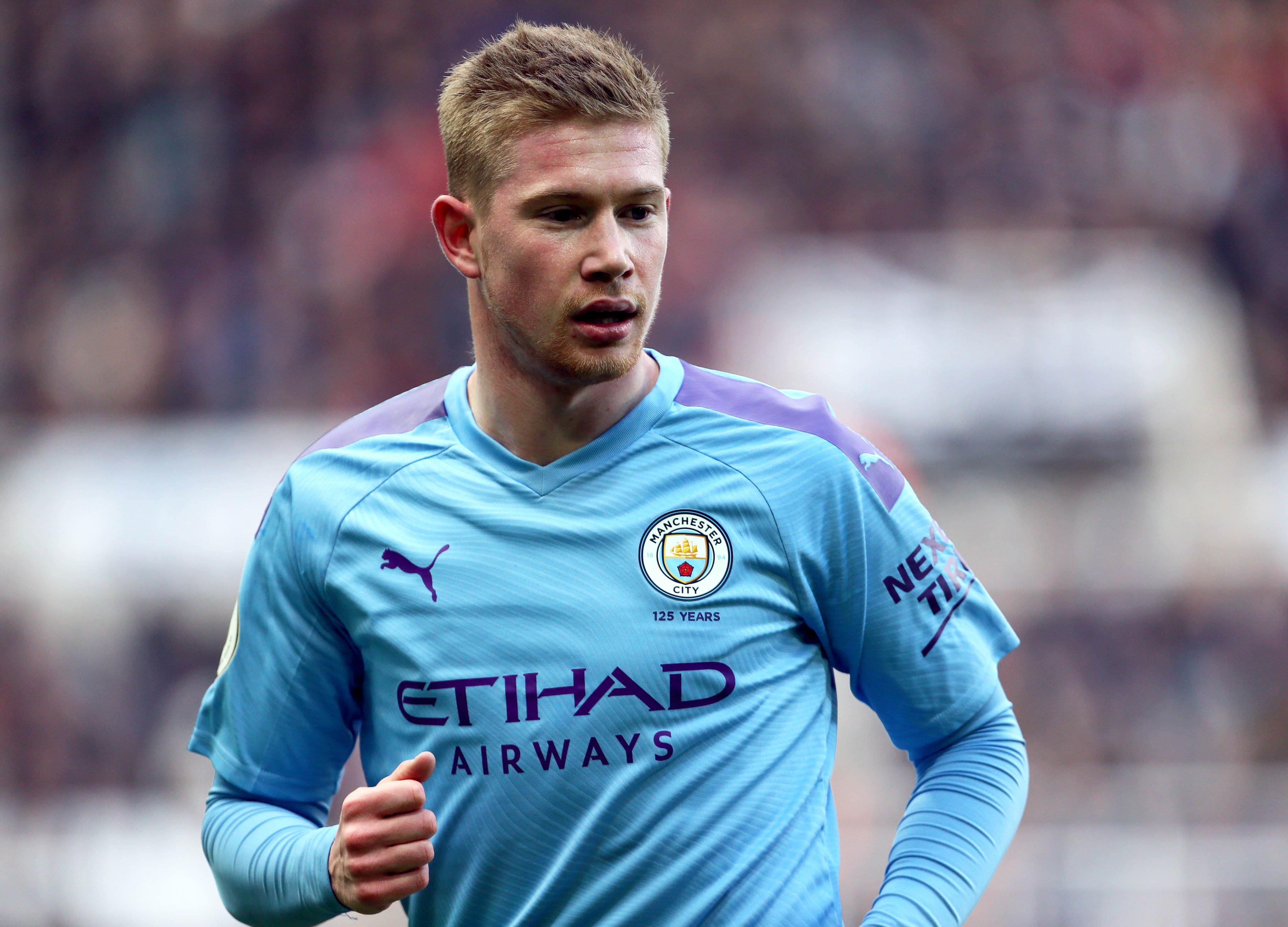 姆巴佩皇马前30场打进18球 C罗同期狂轰27球（姆巴佩皇马首30战进18球，C罗同期轰入27球）