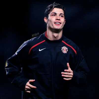 每体：拉菲尼亚对身边人表态，不拿到欧冠就不离开巴萨（每体：拉菲尼亚告知身边人，未夺欧冠前不考虑离开巴萨）