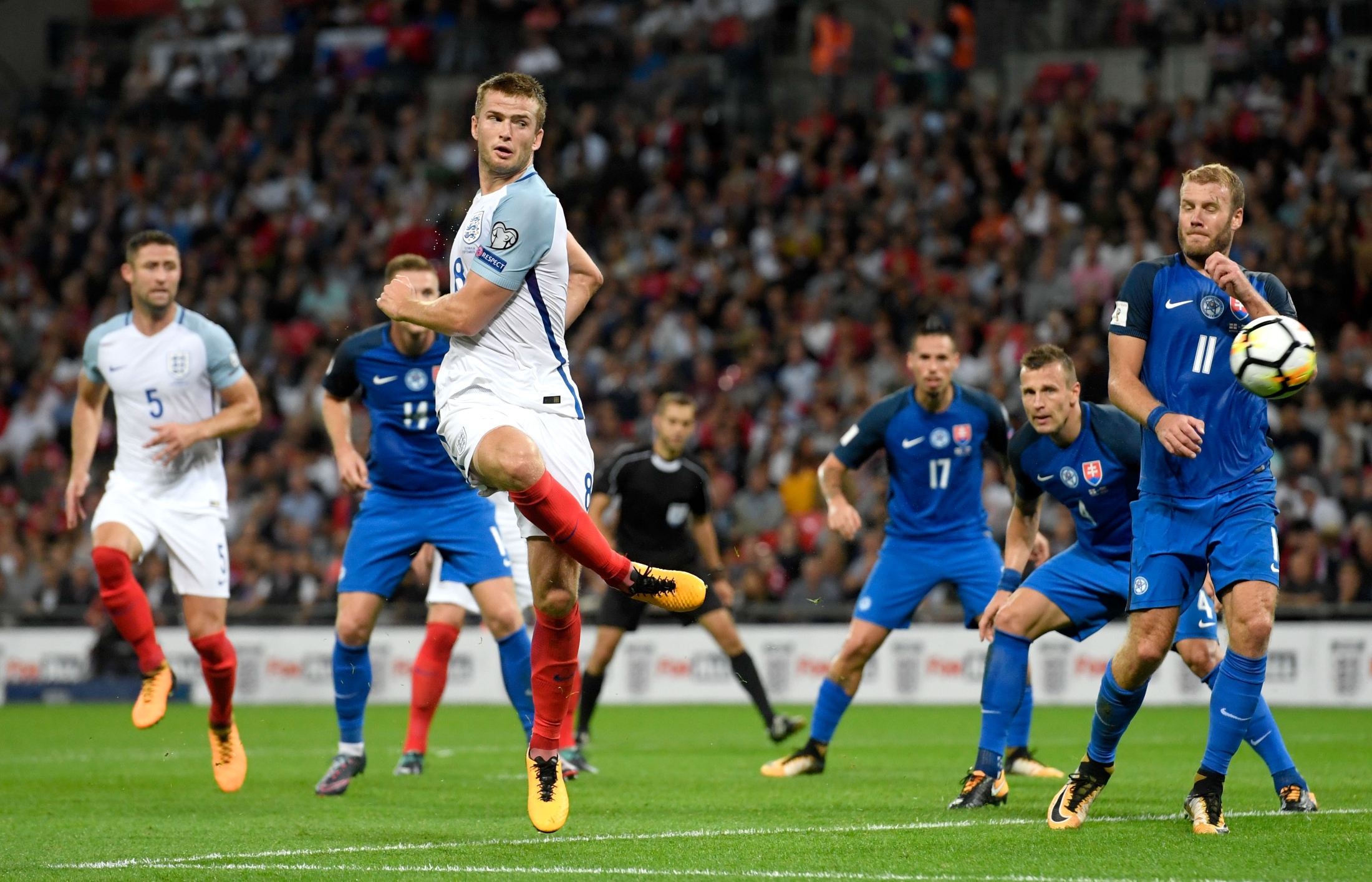 持续稳定！阿森纳大将萨利巴在北伦敦德比中表现出色