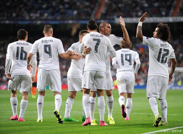 利物浦笑傲＂最后＂的德比！首选小胜比分或2-1（利物浦德比占优，首选小胜或2-1）