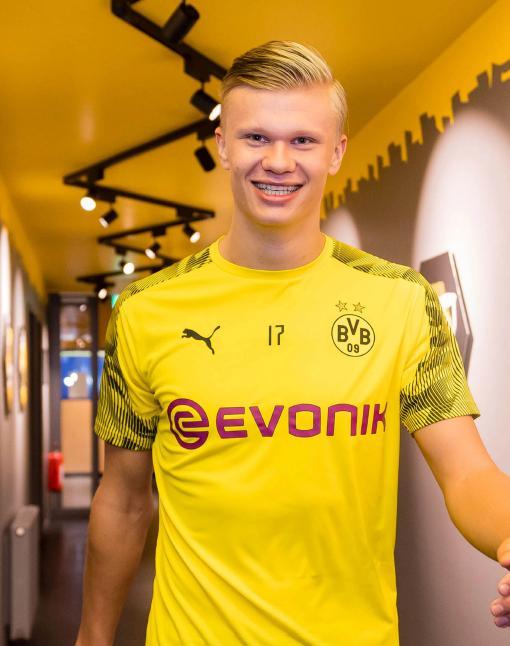 皇马内乱升级！阿隆索失控更衣室，库尔图瓦孤独发声背后的真相