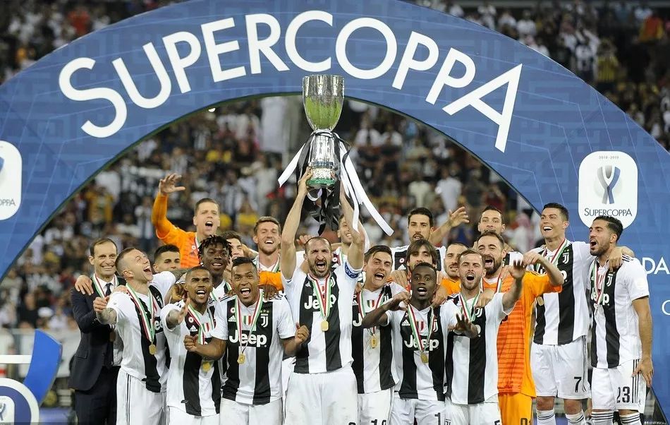 记者：拜仁将于明年一月开始与凯恩谈续约